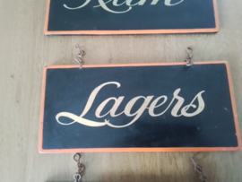 Drie houten drankborden  met opschrift  Rum Lagers Ales voor boven bar of mancave.