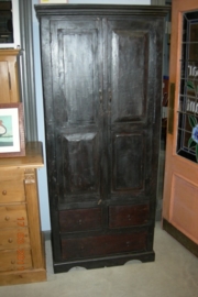 Antieke koloniale 2-deurskast +/- 1910-1920 nr 10002