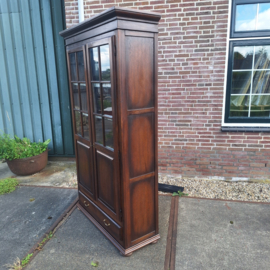Tweedeurs vitrine kast eiken met la omstreeks 1950-1970 nr K202689