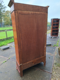 Antieke mahonie glaskast of vitrine met glazen verstelbare planken h-213cm 1890-1900 nr K202431