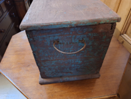 Indonesisch kistje teak hout 1880-1900 origineel groen-blauw patin nr KK 20242