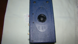 Ensign E29 box camera blauw.