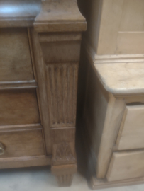 Antiek Hollands kabinet met prachtige kap en 174cm breed nr 10045
