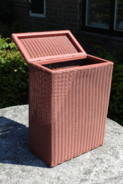 Originele Lusty Loyd-Loom wasbox / wasmand oud roze met klep 12 april 1948 nr 400112