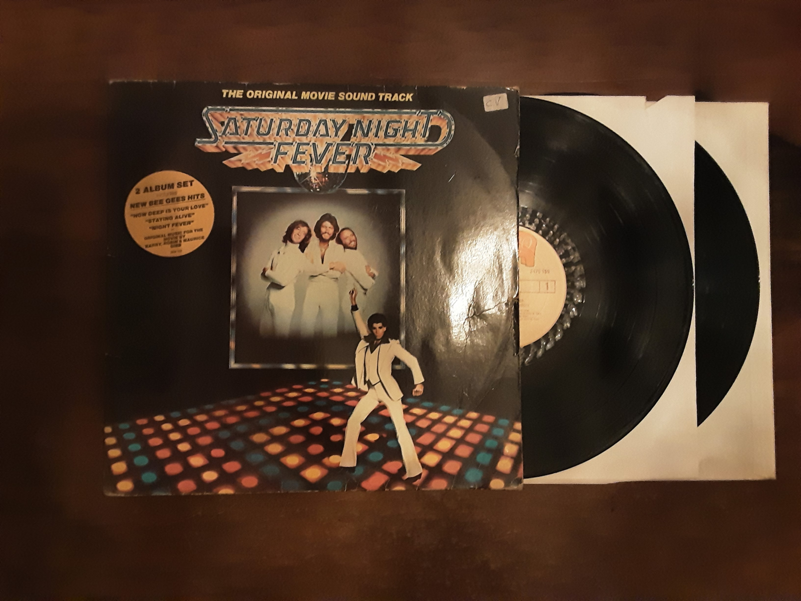 Saturday night fever met The original movie sound track Saturday night fever 1977 LP nr L2024754