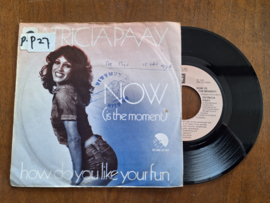 Patricia Paay met Now (is the moment) 1976 Single nr S20234016