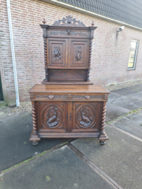 Antiek jacht dressoir omstreeks 1880 mooi houtsnijwerk op panelen nr K202542