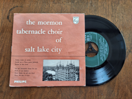 The Mormon Tabernacle choir of Salt Lake City met Come, come ye saints 19?? Single nr S20232286