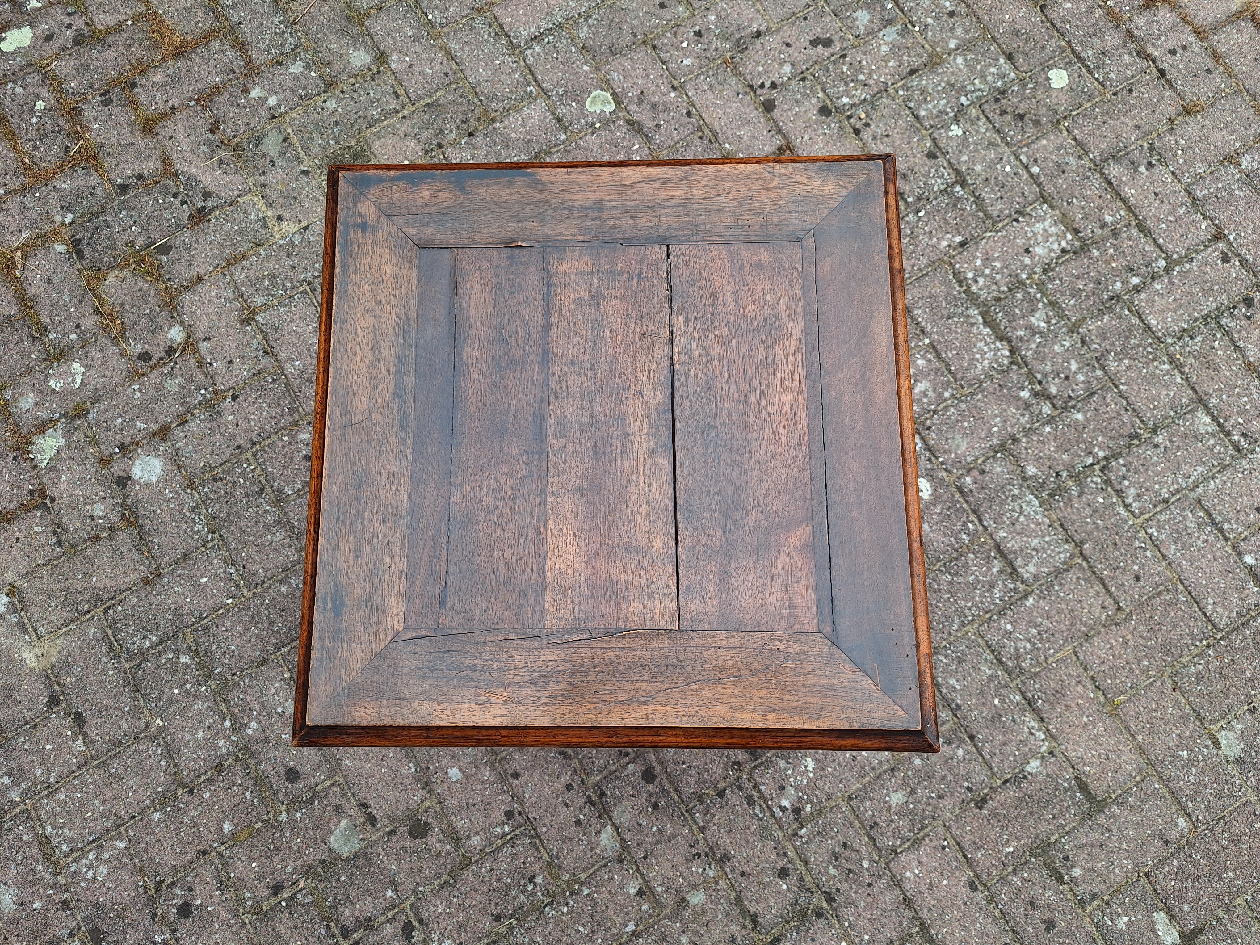 Antiek vierkant bijzettafeltje 47,5cmx47,5cm vruchtenhout nr T202519