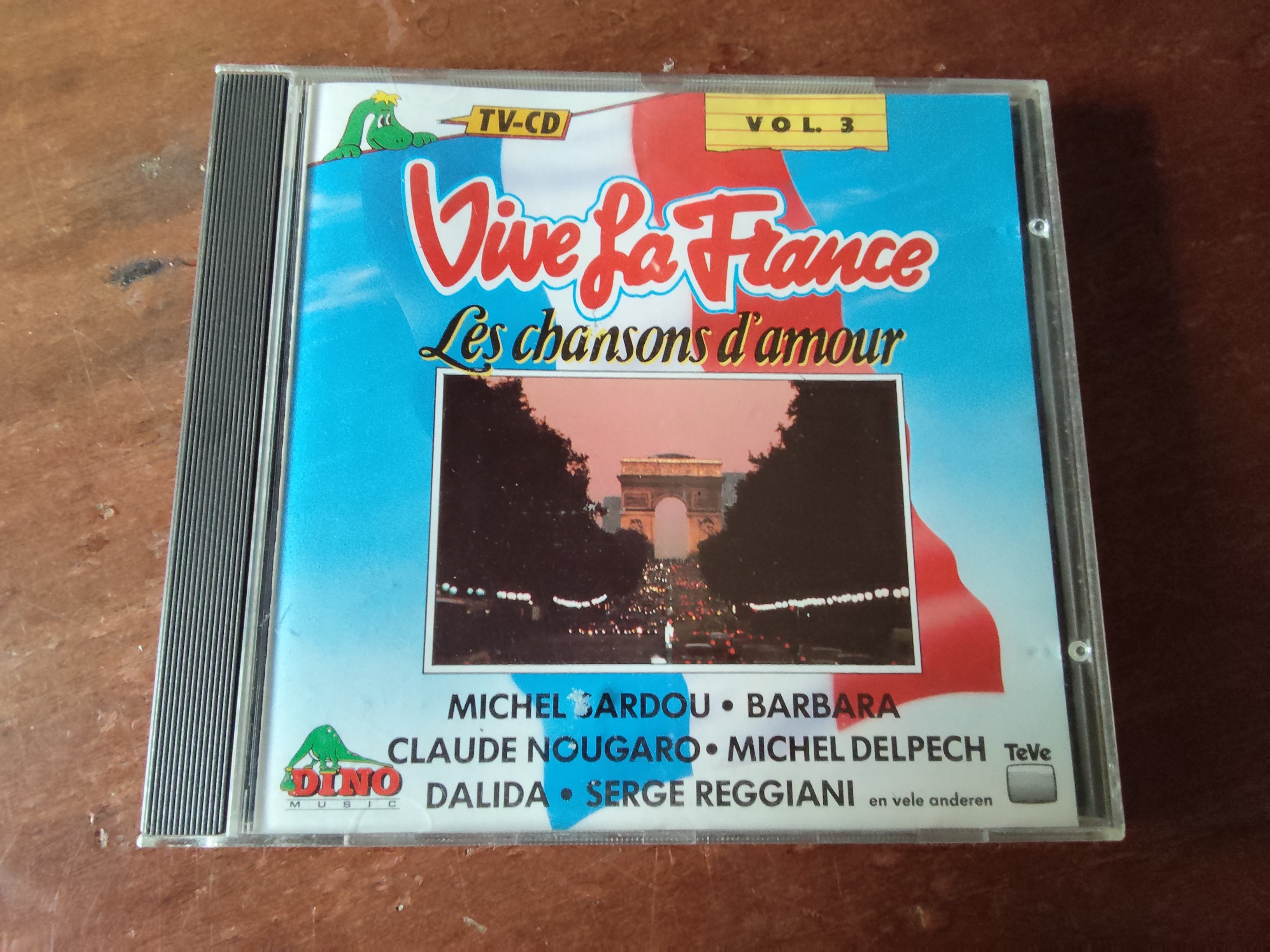 Various artists met Vive la France  vol. 3 les chansons d'amour 1988 CD nr CD20251081