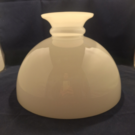 Opaal glans wit olielamp kap diameter 31,8cm
