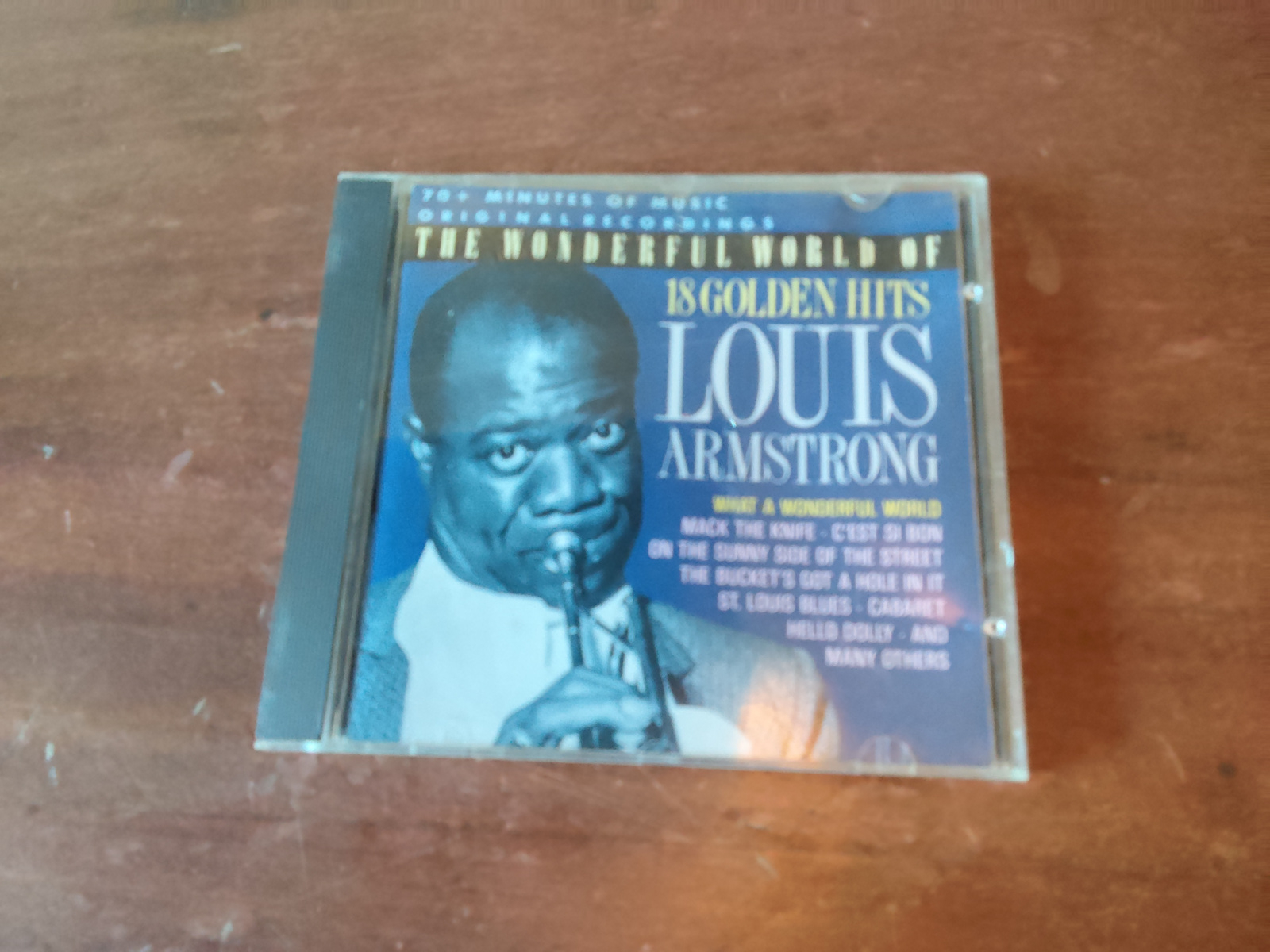 Louis Armstrong met The wonderful world of Louis Armstrong 18 golden hits 1988 CD nr CD2025826
