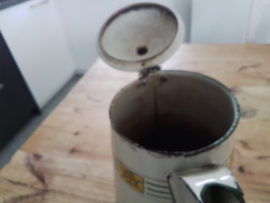 Emaille koffiepot art deco 1920 gestileerde motieven.