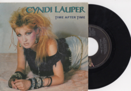 Cyndi Lauper met Time after time 1983 single nr S2020171