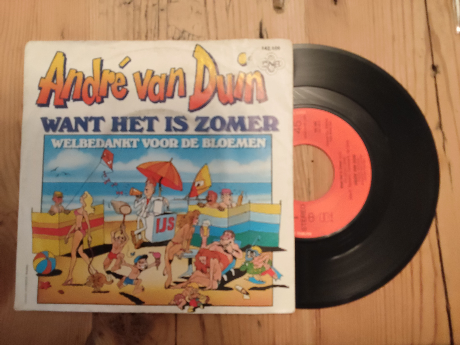 Andre van Duin met Want het is zomer 1984 Single nr S20211157