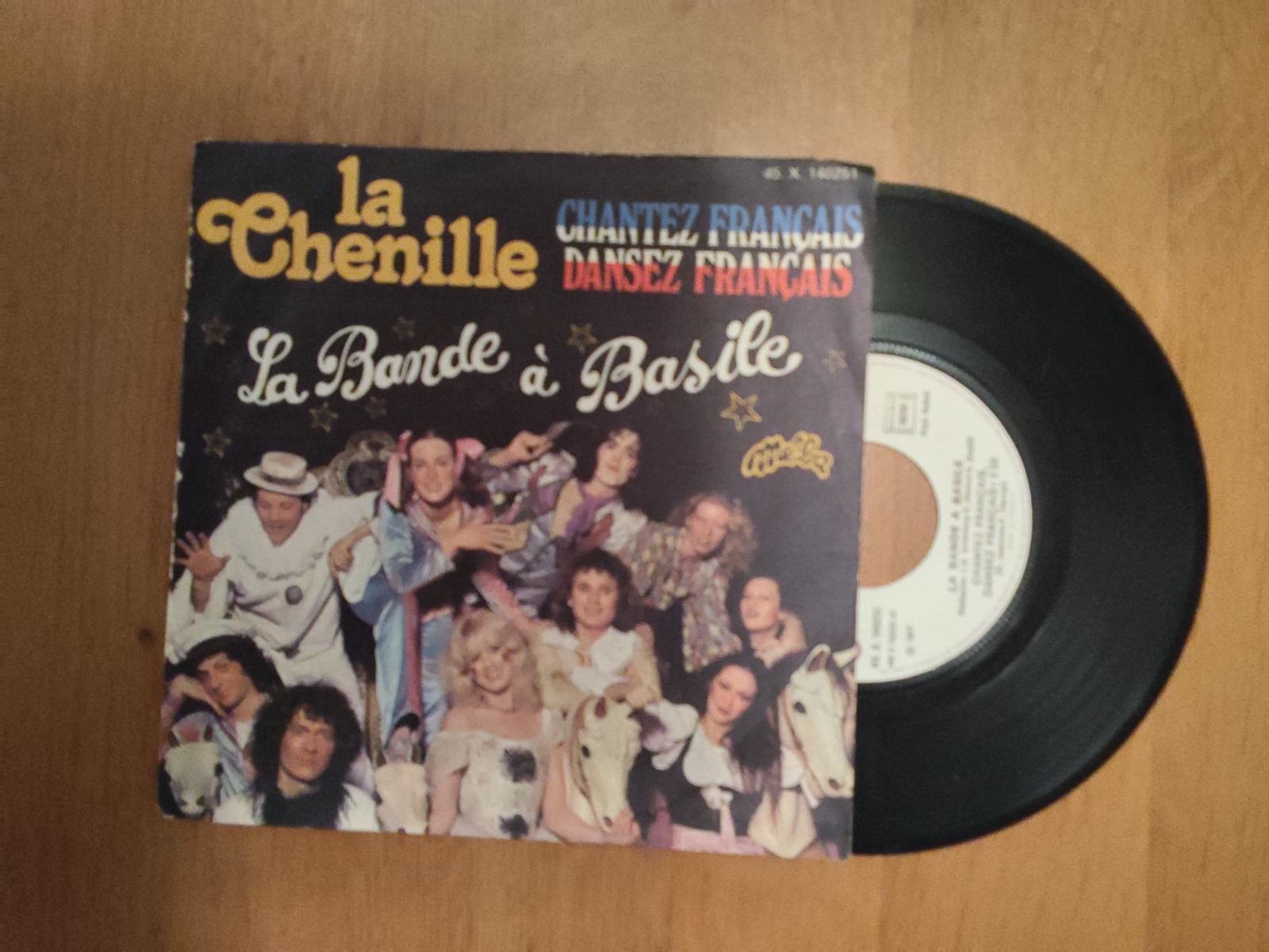 La Chenille met La bande a Basile 1977 Single nr S20246181