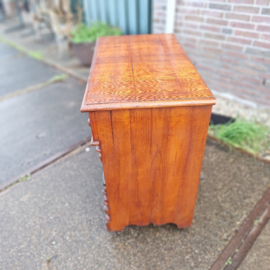 Antieke ladenkast 3-la notenhout met sleutel omstreeks 1880-1890 nr K202545