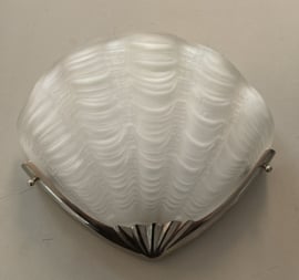 Art-deco schelp model wandlamp chroom 1-lichts gesatineerd glas nr ad119
