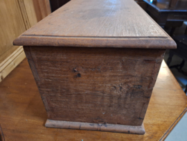 Antiek kistje teak hout indonesisch 1880-1900 binnenvak originele kleuren nr KK 20245