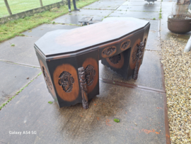 Antiek bureau afkomstig uit Manilla omstreeks 1900 houtsnijwerk rondom nr B202512