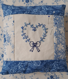 Tilda Something Blue , Bushbloom Blue 100668