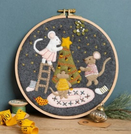 Christmas with the Mouse Family