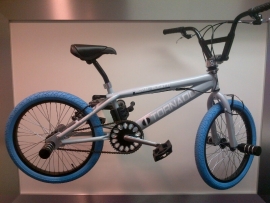 NIEUWE FREESTYLER!!! BMX Freestyle / Crossfiets BUGATTI TORNADO GLANS GRIJS 20 INCH LIMITED EDITION