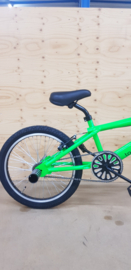 BMX Freestyle / Crossfiets BUGATTI TORNADO neon green / zwarte details