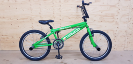 BMX Freestyle / Crossfiets BUGATTI TORNADO dundy glans groen / zwarte details