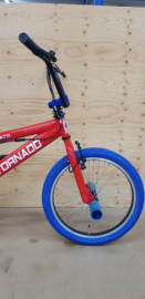 BMX Freestyle / Crossfiets BUGATTI TORNADO GLANS ROOD / BLAUW 20 INCH LIMITED EDITION