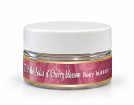Doosje met mini's - 16 x 25ml - Body butter - White lotus & cherry blossom (lotus cherry)