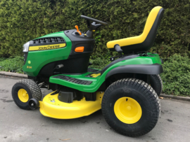 John Deere X126