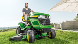 John Deere X380 122 cm