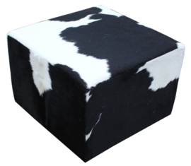 Poef , koeienhuid zwartwit, afm.80x80x45cm