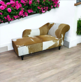 Josephine chaise longue 160cm, bruin met wit koeienhuid