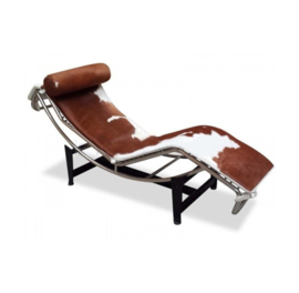 CORBUSIER LC4  LIGKUSSEN IN BRUIN MET WIT