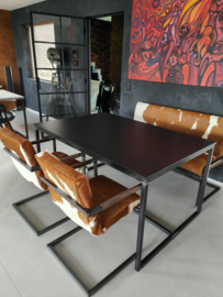 Vincent vintage stoel in bruinwit koeienhuid