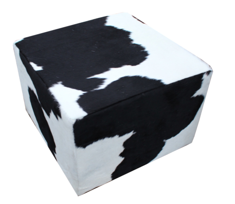 Poef , koeienhuid zwartwit, afm. 60x60x45cm