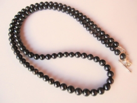 Ketting "Long Black Pearl"