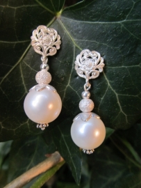 Oorbellen "Ivory Pearl"