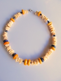 Ketting en "Nature with Yellow and Blue"