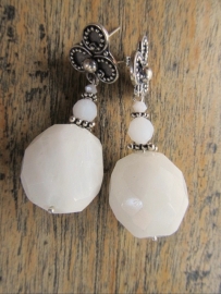 Oorbellen "White Stone"