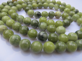 Jade olijfgroene kraal rond 8.5 mm