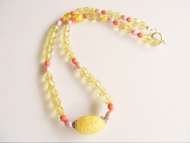 Ketting "Soft Yellow Pastel"