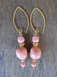 Oorbellen "Pink Coral Baroque"