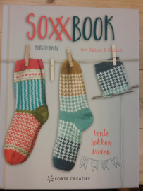 Soxxbook ~ bonte sokken breien
