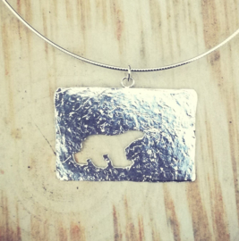 Pendant silver polar bear silhouette c - Hanger zilveren ijsbeer c