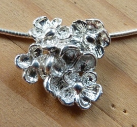 Silver pendant flowers - Zilveren hanger bloemen (Ha 182)
