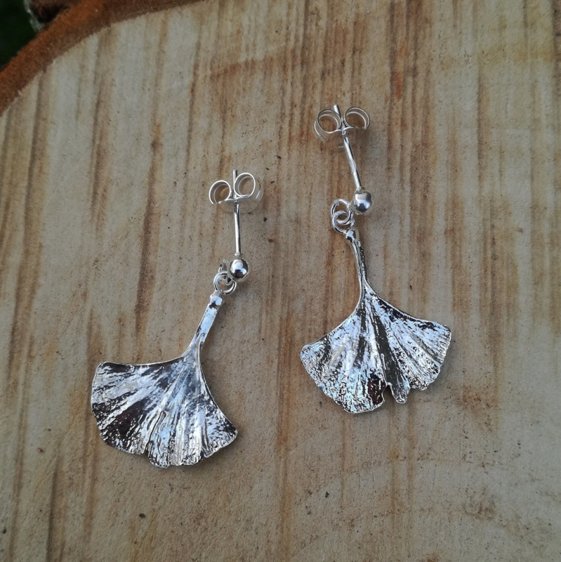 Silver earrings ginkgo - Zilveren oorbellen ginkgo (G11)