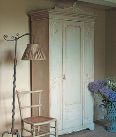 Annie Sloan Chalk Paint™ - French Look Book